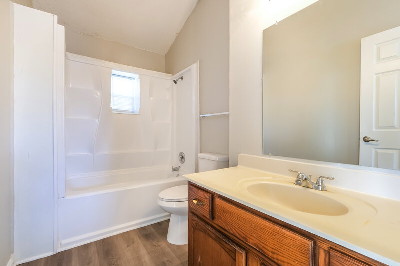 1,895/Mo, 2380 Georgia Ln SW Snellville, GA 30078 Bathroom View