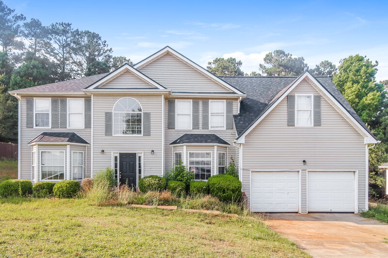 2,450/Mo, 581 Lakewater View Dr Stone Mountain, GA 30087 External View