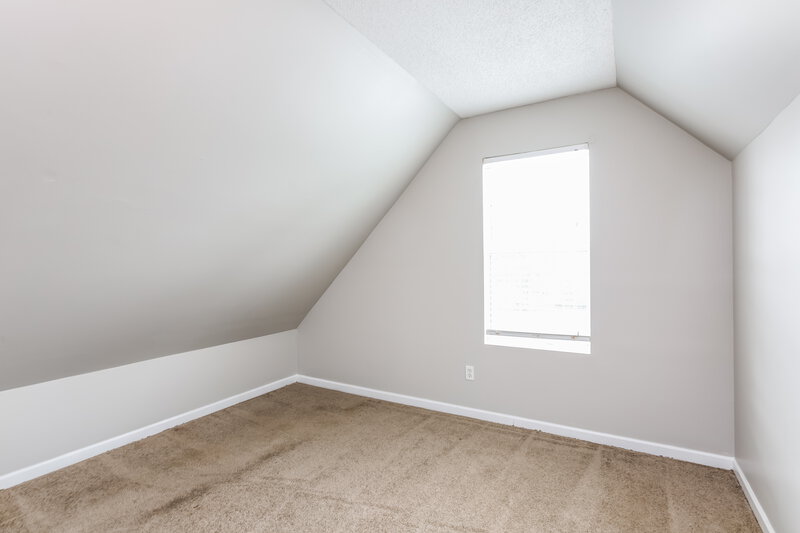 2,450/Mo, 581 Lakewater View Dr Stone Mountain, GA 30087 Bedroom View 9