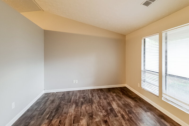 1,895/Mo, 5164 Galbraith Circle Stone Mountain, GA 30088 Living Room View 2