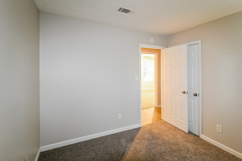 1,895/Mo, 5164 Galbraith Circle Stone Mountain, GA 30088 Bedroom View 3