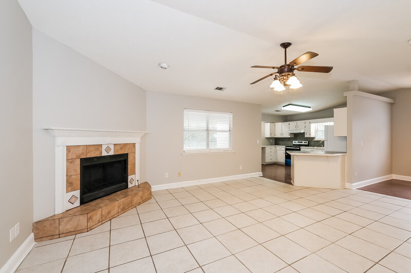 1,760/Mo, 831 Jefferson Dr SW Conyers, GA 30094 Living Room View