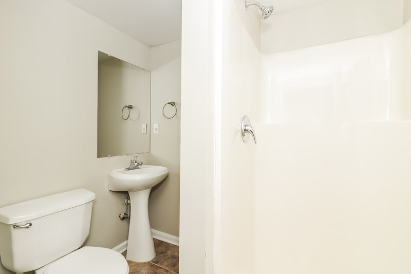 2,095/Mo, 4927 Lighthouse Pt NW Acworth, GA 30101 Bathroom View 2