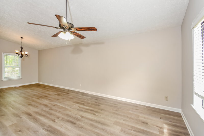 2,100/Mo, 1174 Ridgeside Dr NW Acworth, GA 30102 Living Room View