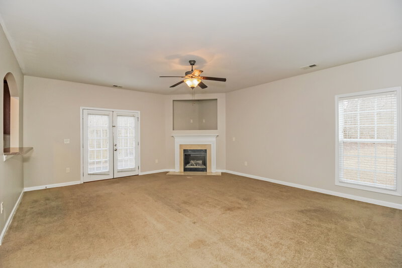 2,405/Mo, 1025 Franklin Court Austell, GA 30106 Living Room View 2