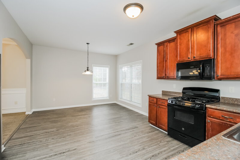 2,405/Mo, 1025 Franklin Court Austell, GA 30106 Kitchen View 2