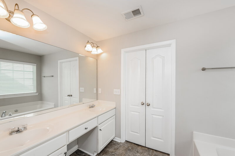 2,345/Mo, 840 Topaz Valley Canton, GA 30114 Main Bathroom View 2