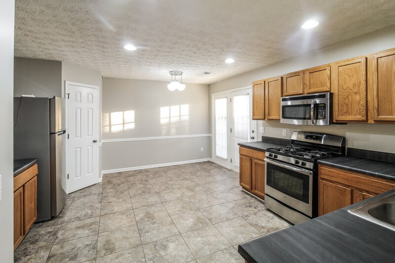 3,150/Mo, 1247 Matt-Moore Ct Lithia Springs, GA 30122 Kitchen View