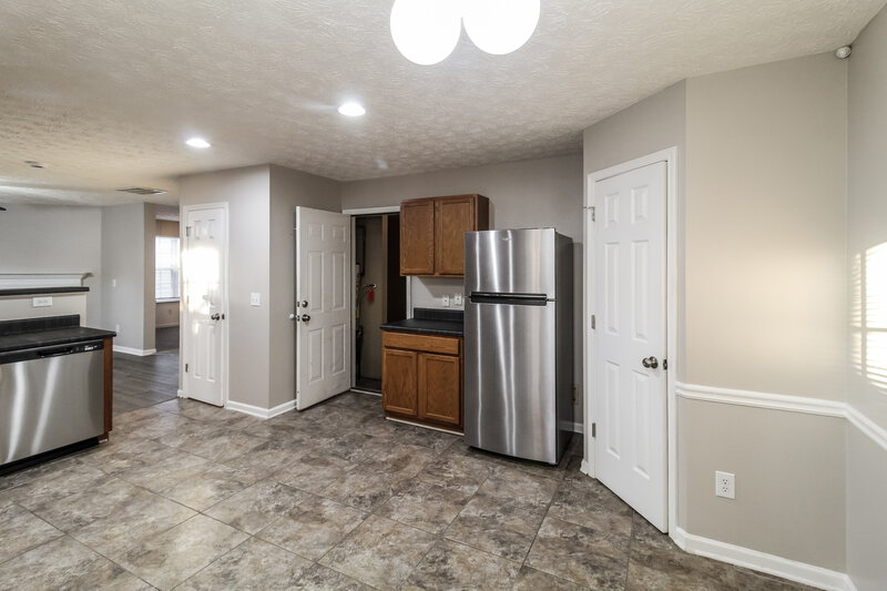 3,150/Mo, 1247 Matt-Moore Ct Lithia Springs, GA 30122 Kitchen View 3