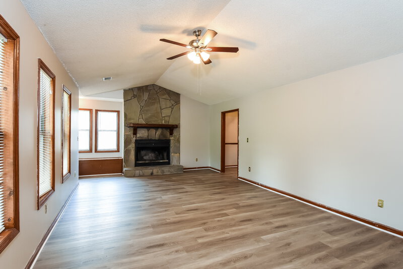 1,830/Mo, 5380 Springbrook Dr SW Powder Springs, GA 30127 Living Room View