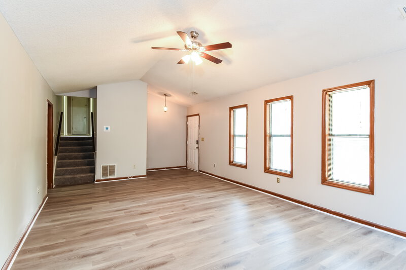 1,830/Mo, 5380 Springbrook Dr SW Powder Springs, GA 30127 Living Room View 3