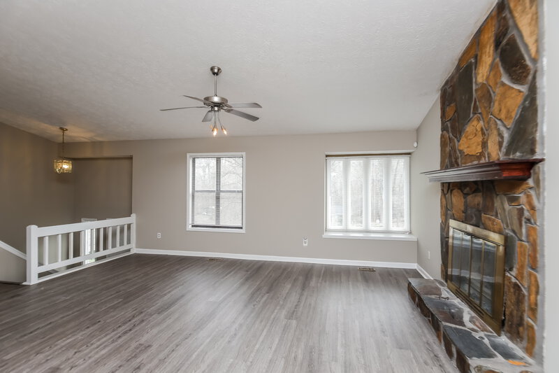 1,765/Mo, 4180 Woodcrest Dr SW Powder Springs, GA 30127 Living Room View