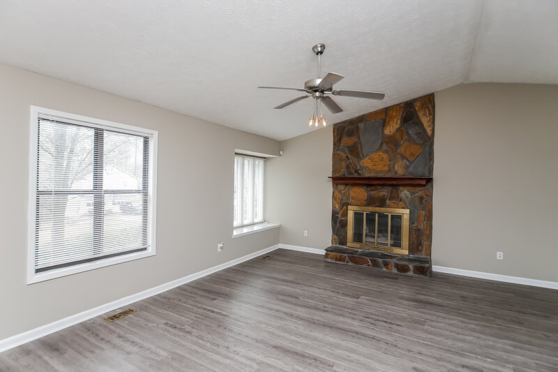 1,765/Mo, 4180 Woodcrest Dr SW Powder Springs, GA 30127 Living Room View 2