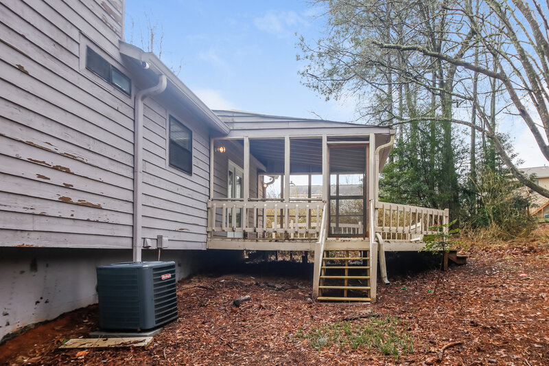 1,765/Mo, 4180 Woodcrest Dr SW Powder Springs, GA 30127 Rear View