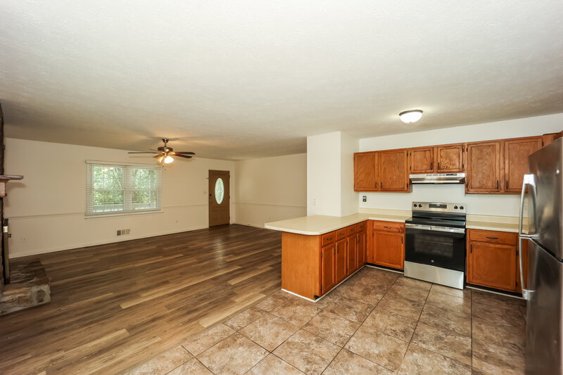 1,510/Mo, 592 Water Way Trail Powder Springs, GA 30127 Dining Room View