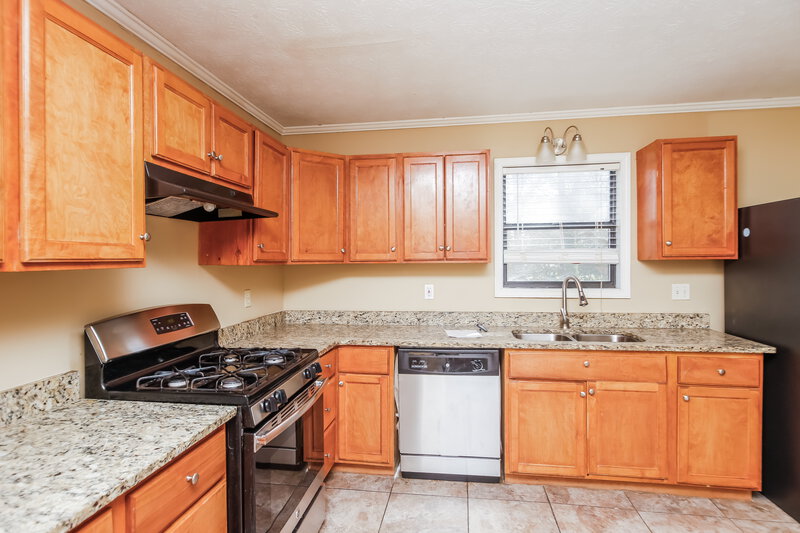 1,955/Mo, 3175 Pinto Dr Powder Springs, GA 30127 Kitchen View 2