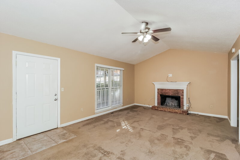 1,620/Mo, 5357 Muirwood Pl SW Powder Springs, GA 30127 Living Room View