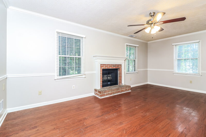 1,960/Mo, 4818 W McEachern Woods Dr Powder Springs, GA 30127 Living Room View 3