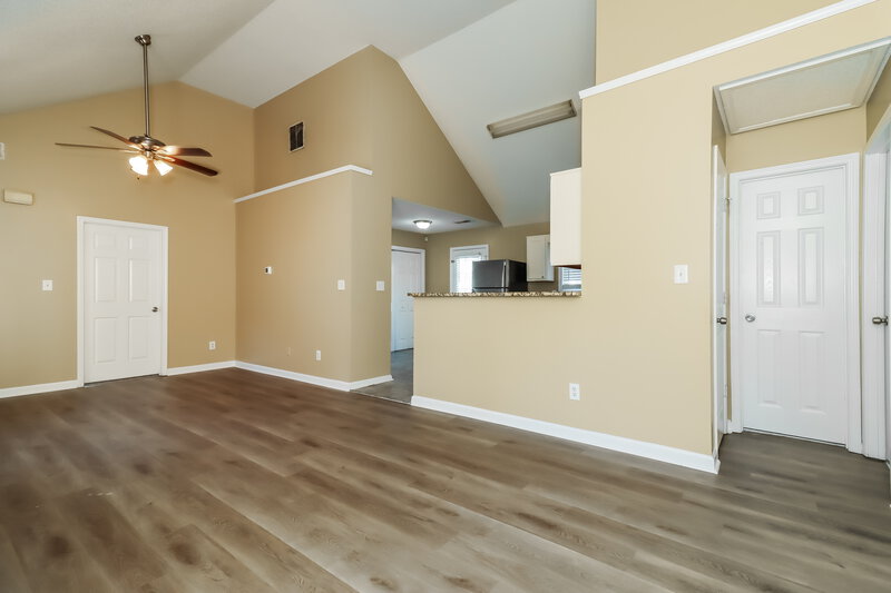 1,500/Mo, 1072 Abington Ct Douglasville, GA 30134 Living Room View 3