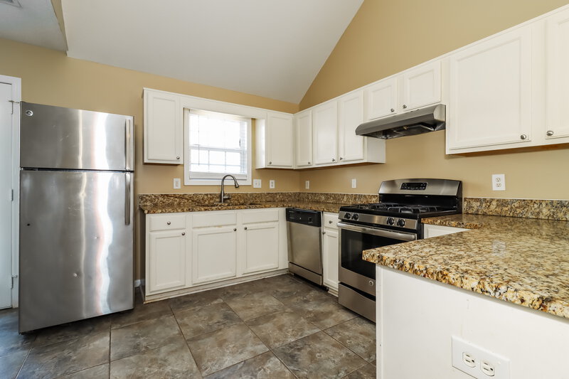 1,500/Mo, 1072 Abington Ct Douglasville, GA 30134 Kitchen View