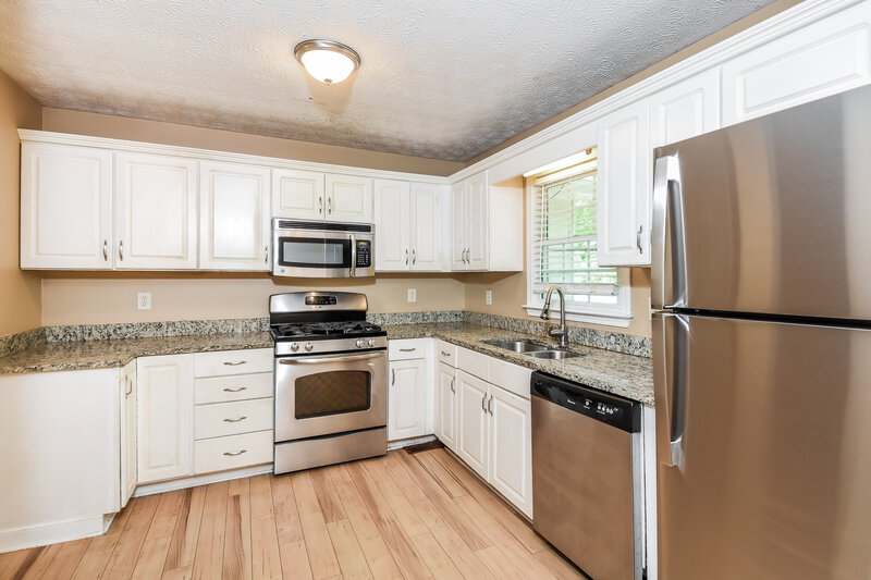 1,770/Mo, 365 Austin Dr Douglasville, GA 30134 Kitchen View