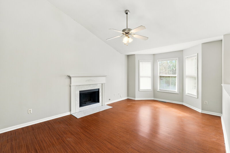 0/Mo, 7406 Grayson Bridge Circle Douglasville, GA 30134 Living Room View