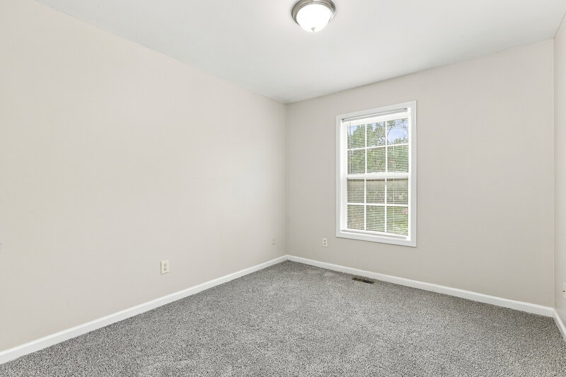 0/Mo, 7406 Grayson Bridge Circle Douglasville, GA 30134 Bedroom View 2