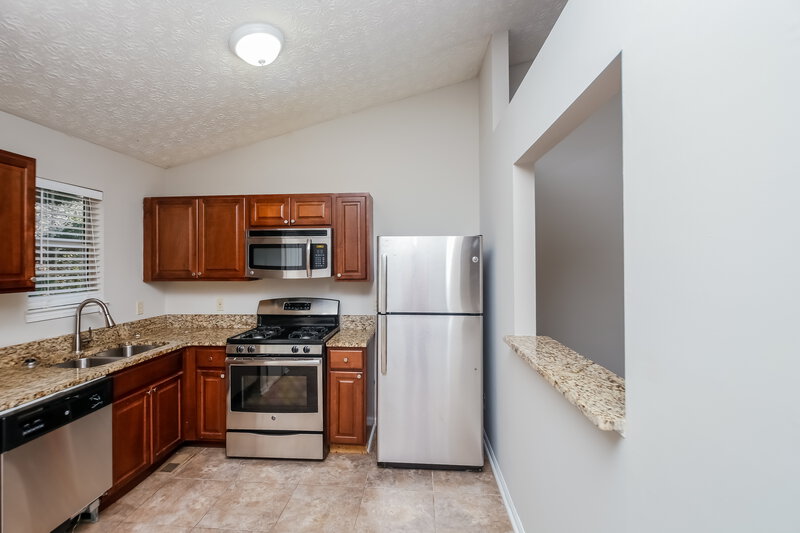 1,815/Mo, 75 Harrow Ct Hiram, GA 30141 Kitchen View