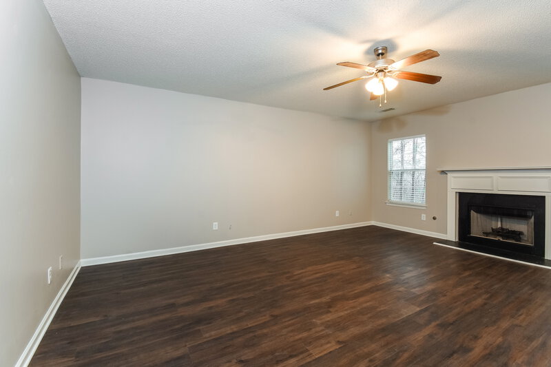 4,050/Mo, 187 Baywood Crossing Hiram, GA 30141 Living Room View 2