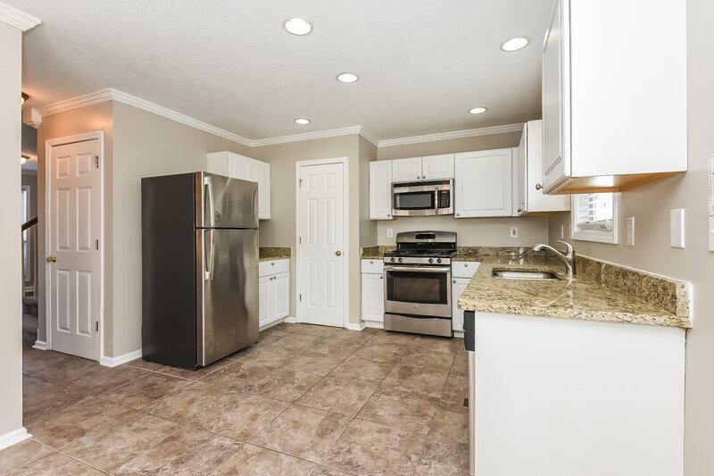 1,885/Mo, 2129 Lindley Ln NW Kennesaw, GA 30144 Kitchen View 2