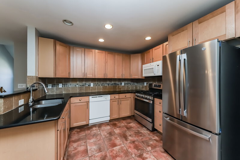 2,370/Mo, 2622 McGuire Dr NW Kennesaw, GA 30144 Kitchen View