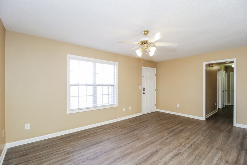 1,435/Mo, 83 Wayfaring Dr Rockmart, GA 30153 Living Room View