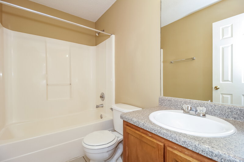1,435/Mo, 83 Wayfaring Dr Rockmart, GA 30153 Bathroom View