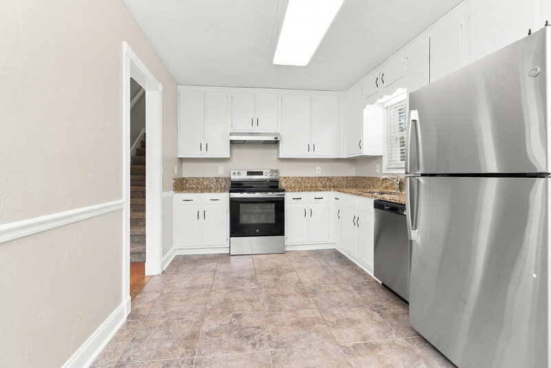 1,755/Mo, 42 Fox Ridge Ct Dallas, GA 30157 Kitchen View
