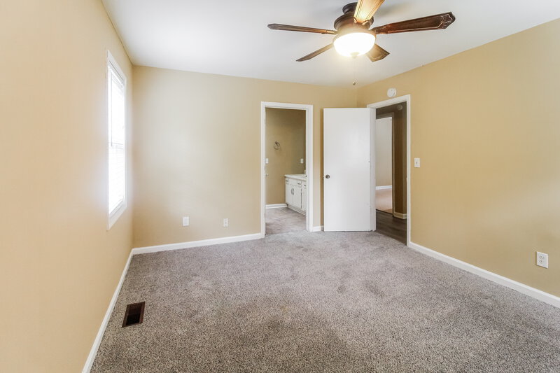 0/Mo, 42 Fox Ridge Ct Dallas, GA 30157 Main Bedroom View 2