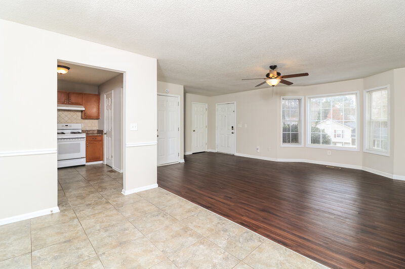 1,570/Mo, 301 Ivy Crest Dr Dallas, GA 30157 Dining Room View