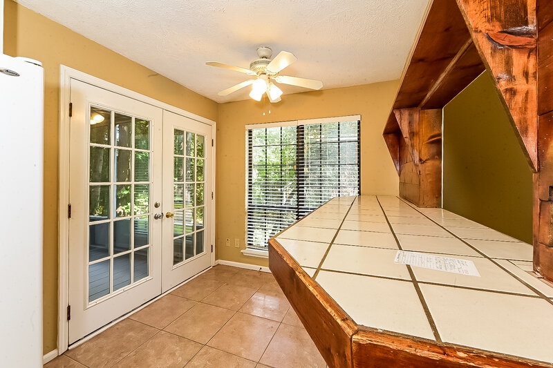 1,680/Mo, 887 Forest Pointe Way Jonesboro, GA 30238 Kitchen View 3