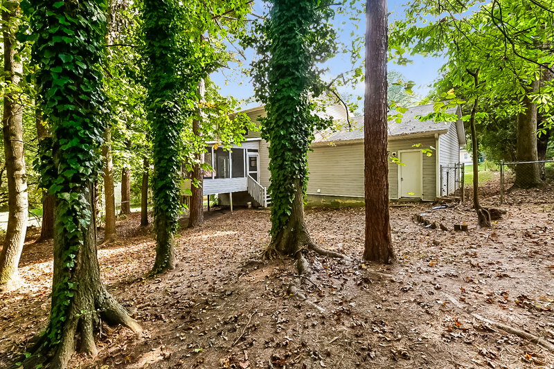 1,680/Mo, 887 Forest Pointe Way Jonesboro, GA 30238 Rear View 2