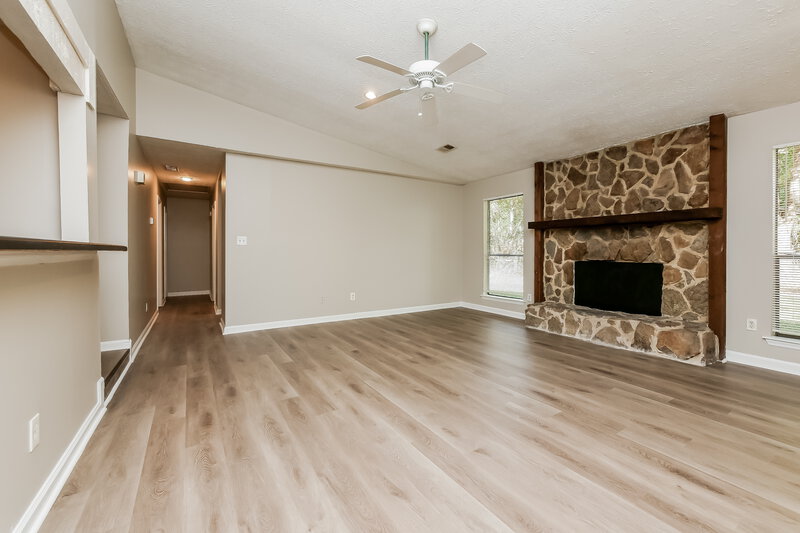 1,820/Mo, 9380 Forest Knoll Dr Jonesboro, GA 30238 Living Room View