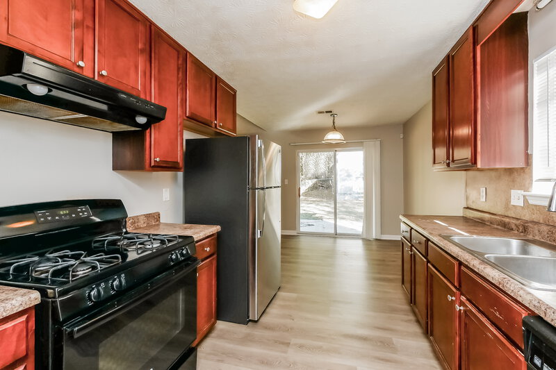 1,820/Mo, 9380 Forest Knoll Dr Jonesboro, GA 30238 Kitchen View