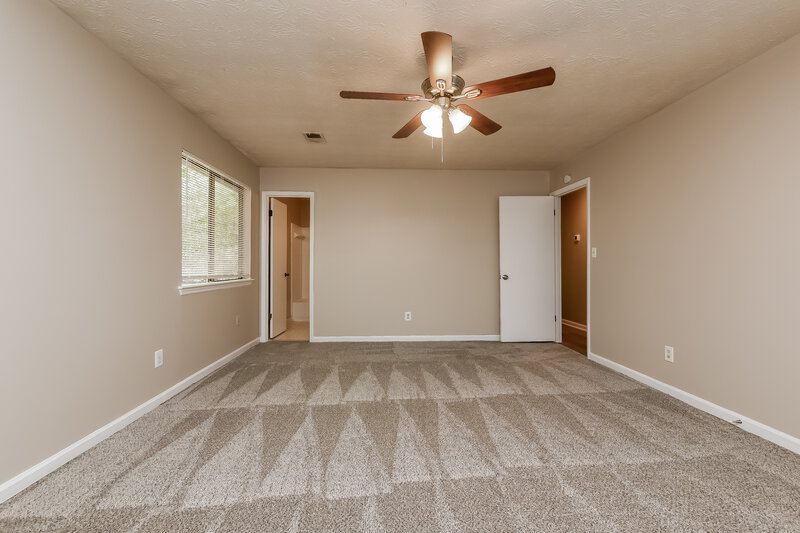1,820/Mo, 9380 Forest Knoll Dr Jonesboro, GA 30238 Main Bedroom View 2