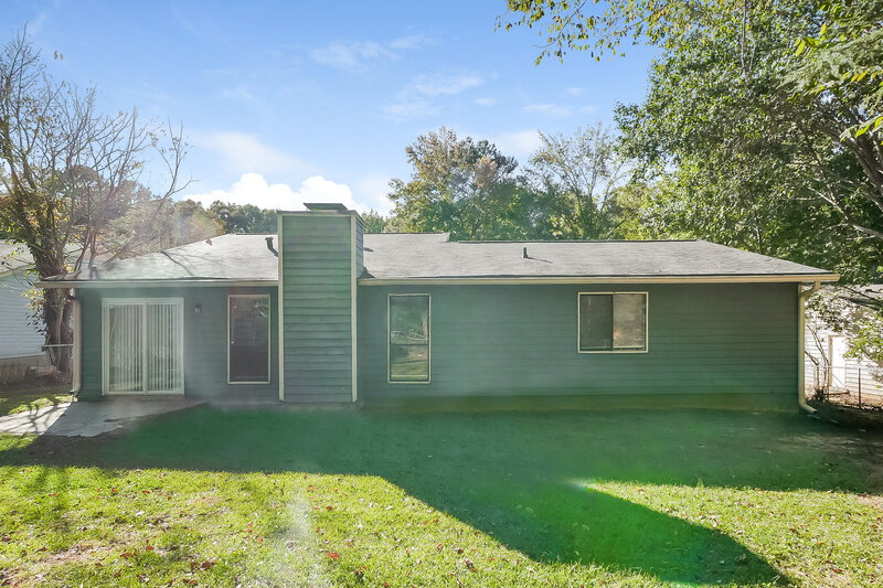 1,820/Mo, 9380 Forest Knoll Dr Jonesboro, GA 30238 Rear View