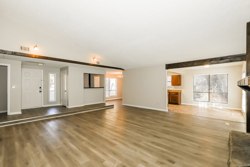 1,640/Mo, 8866 Wellston Ct Jonesboro, GA 30238 Living Room View 2