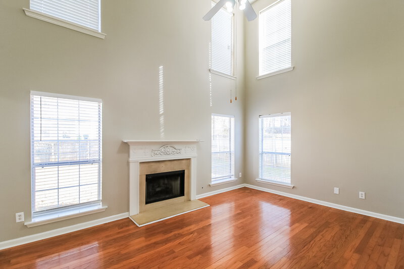1,885/Mo, 644 Aspen Brook Dr McDonough, GA 30253 Living Room View