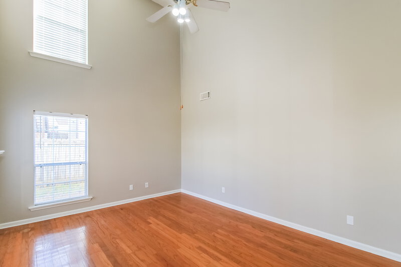 1,885/Mo, 644 Aspen Brook Dr McDonough, GA 30253 Living Room View 2