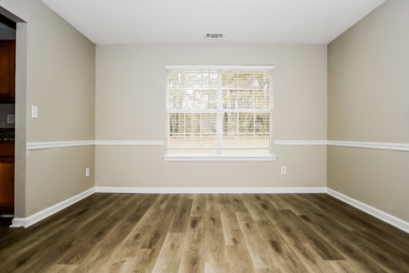 2,095/Mo, 833 Kohl Dr McDonough, GA 30253 Sitting Room View