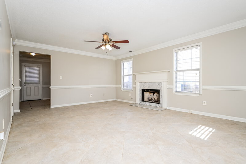 1,895/Mo, 483 Chase Marion Way McDonough, GA 30253 Living Room View 2