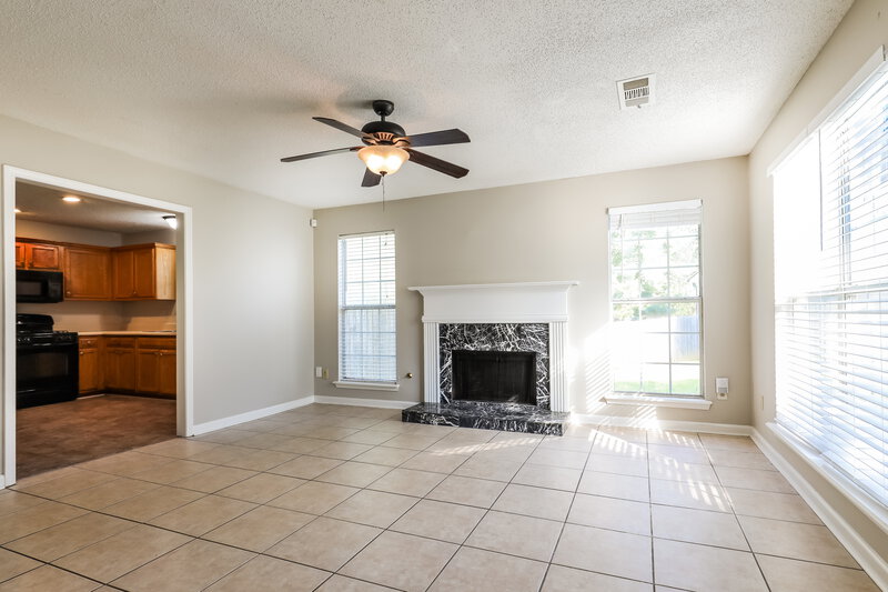 1,830/Mo, 3302 Bells Landing Dr Rex, GA 30273 Living Room View 2