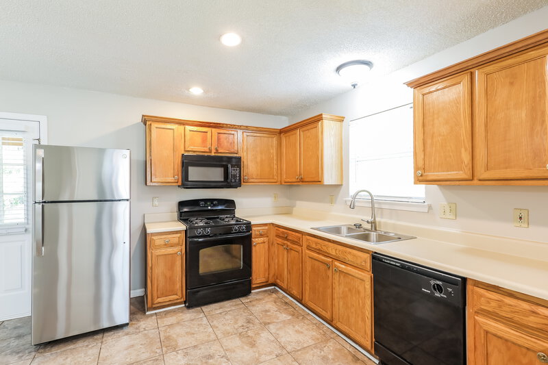 1,830/Mo, 3302 Bells Landing Dr Rex, GA 30273 Kitchen View