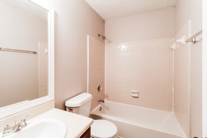 1,800/Mo, 7115 Chestnut Ln Riverdale, GA 30274 Misc View 15